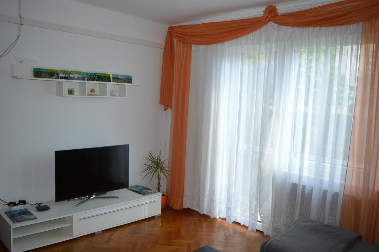 Apartma Patrik โคบาริด ภายนอก รูปภาพ