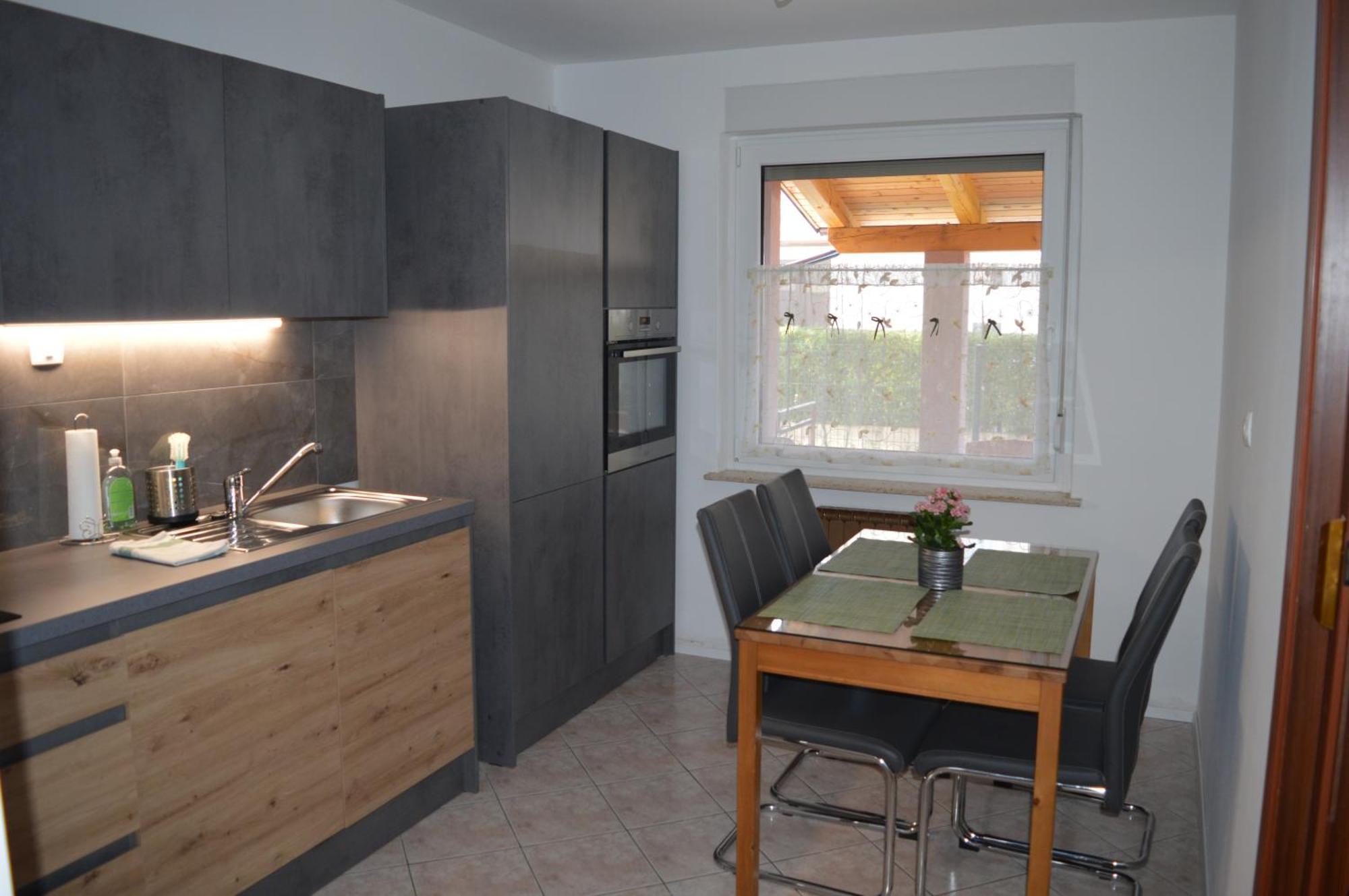 Apartma Patrik โคบาริด ภายนอก รูปภาพ