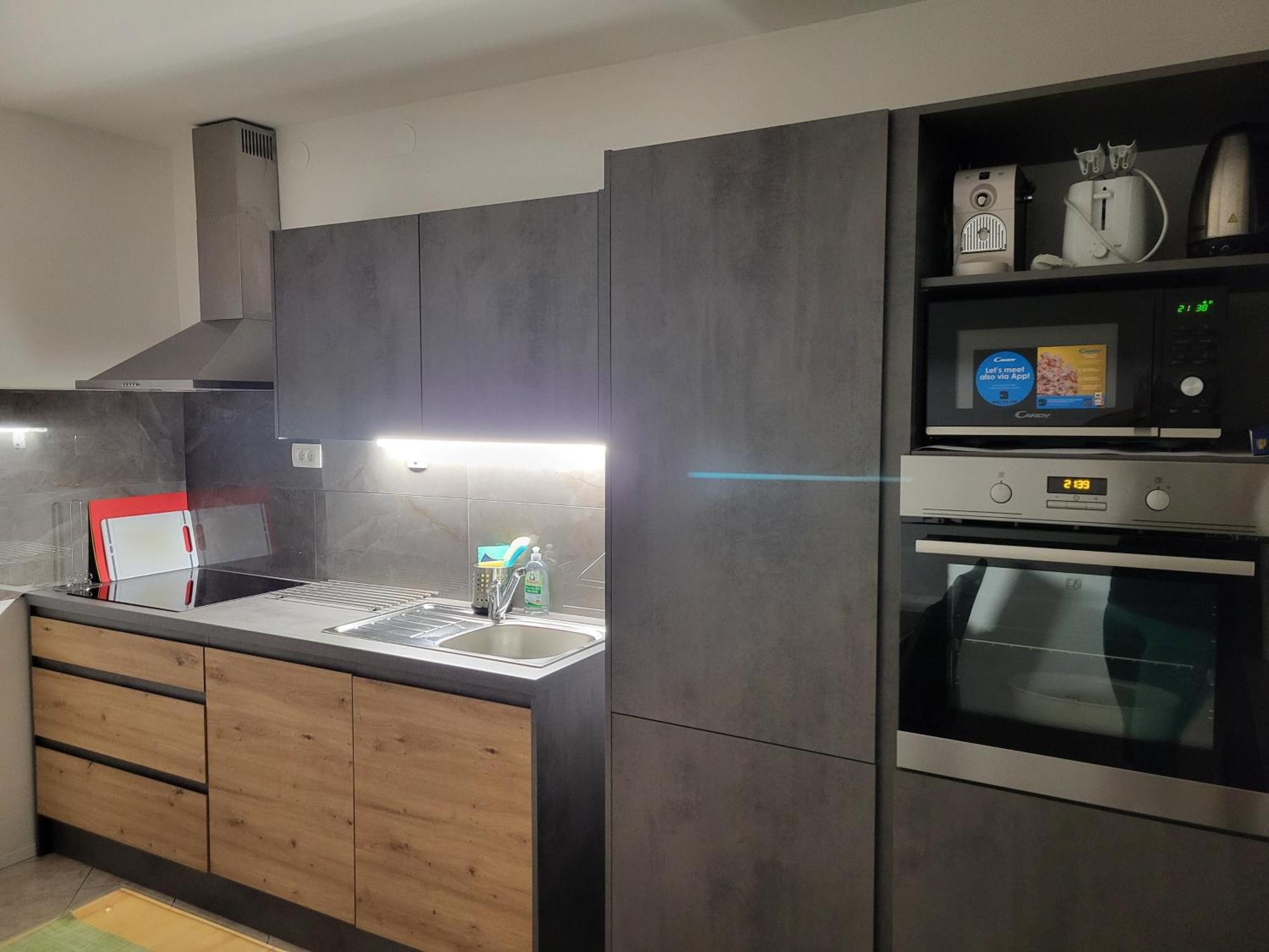 Apartma Patrik โคบาริด ภายนอก รูปภาพ